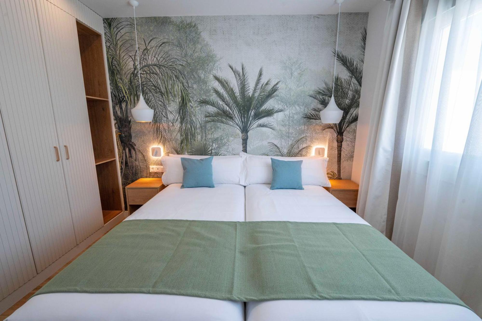 Punta Candor Suites โรตา ภายนอก รูปภาพ