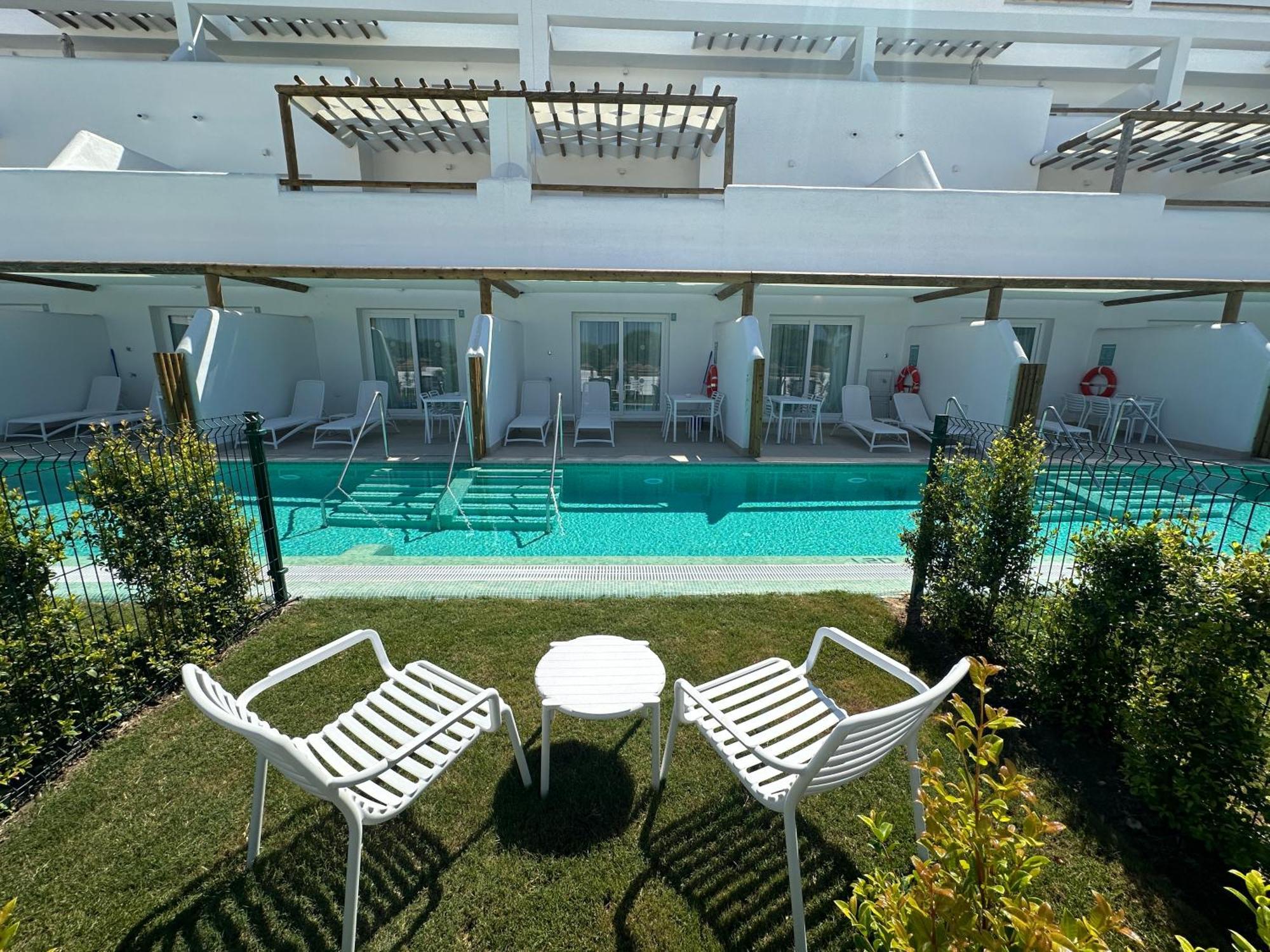 Punta Candor Suites โรตา ภายนอก รูปภาพ